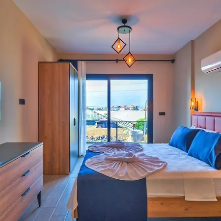 4 Bedroom Vilă Fethiye