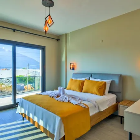 4 Bedroom Vilă *
