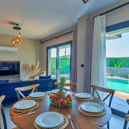 4 Bedroom Vilă Fethiye